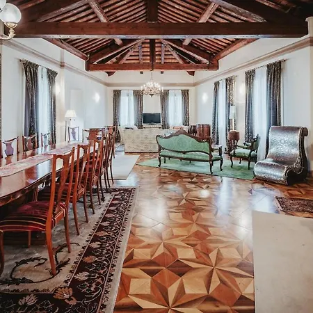 Διαμέρισμα Downtown - Elegant Luxury Βιτσέντζα