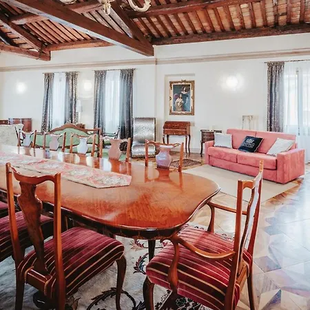 Διαμέρισμα Downtown - Elegant Luxury